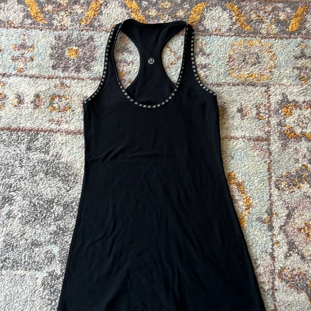 Black lulu strap detailed tank, reversible